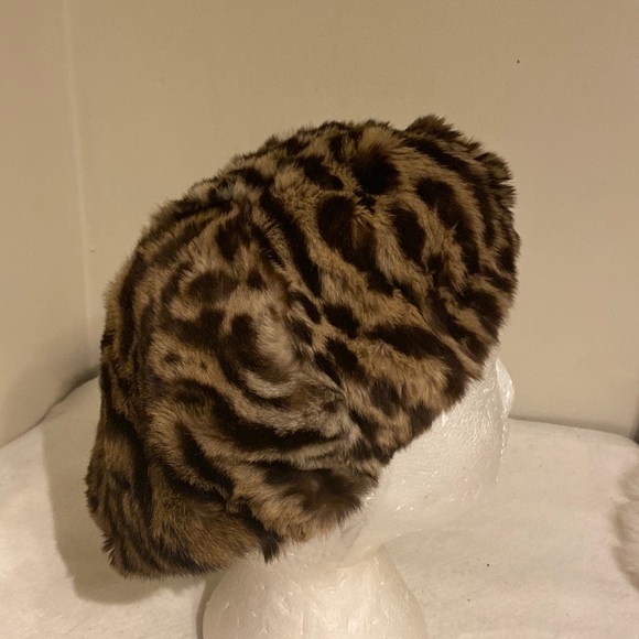 Real Fur Winter beret leopard Hat 🎩 - Picture 6 of 9